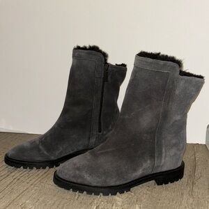 NWOT Aquatalia Cate Weatherproof Boots / Grey Suede Black Shearling / Sz 9